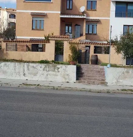 Appartement Monolocale Indipendente Con Giardino *